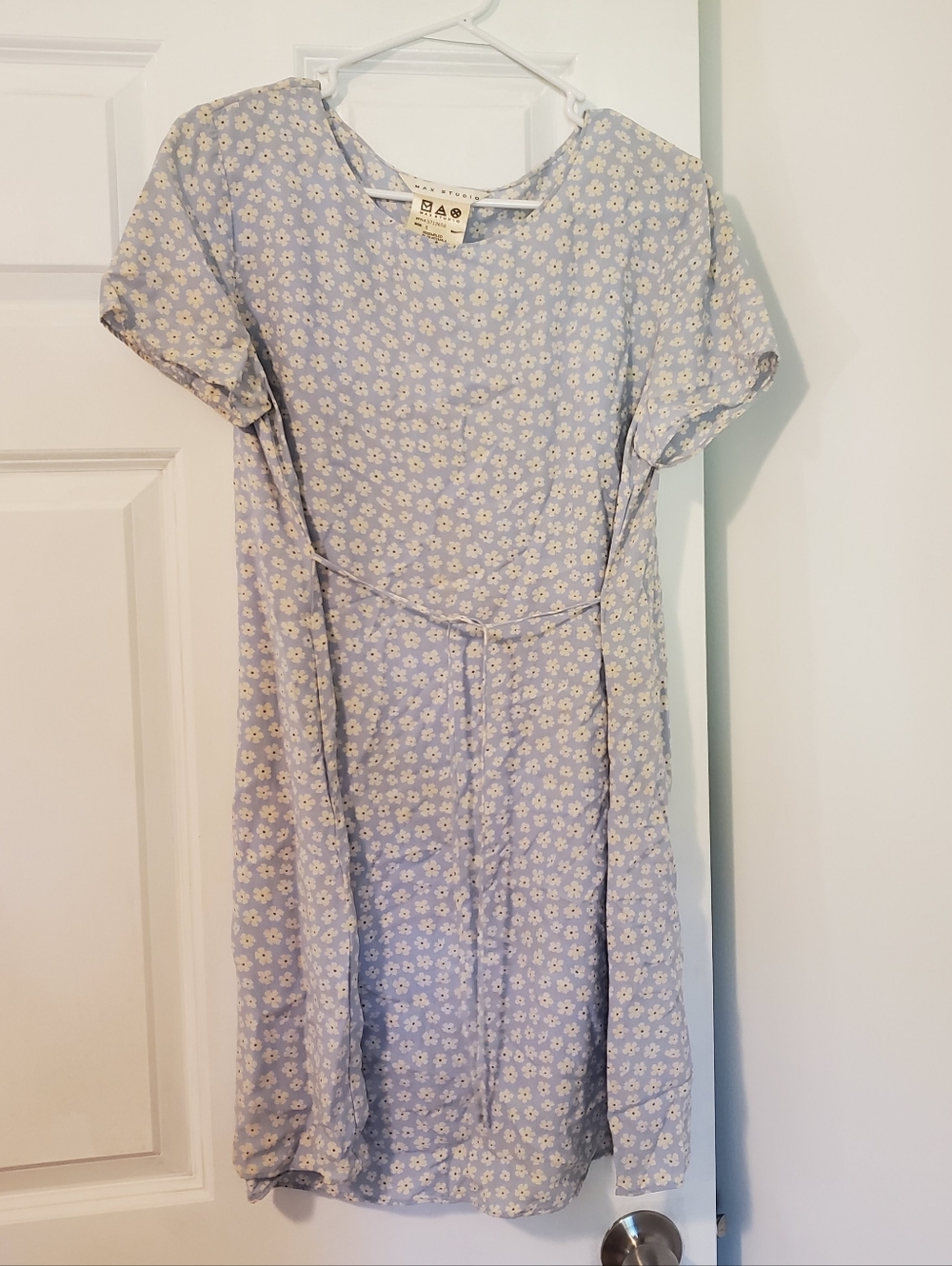Vintage Max Studio Blue Ditsy Floral Airy Dress With Tie Waist Short